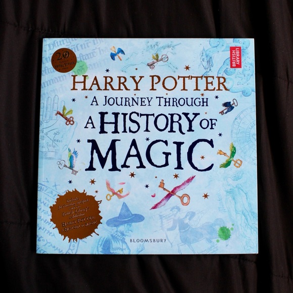 Harry Potter: A Journey Through a History of Magic - Picture 1 of 2